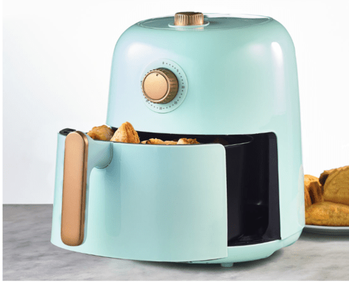 A mini mint retro airfryer 